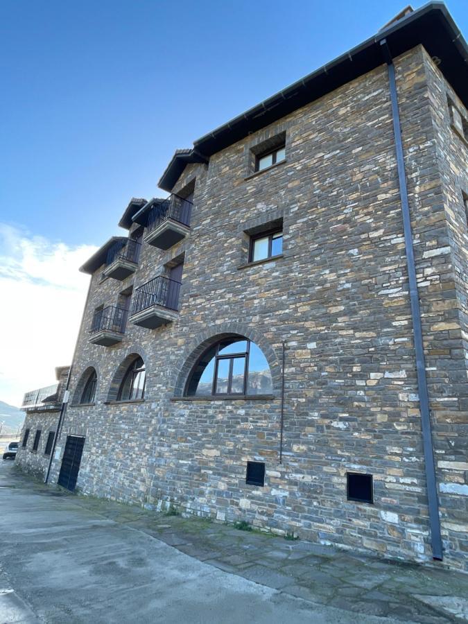 Apartamentos Pirineos Ordesa El Pueyo de Araguas Luaran gambar