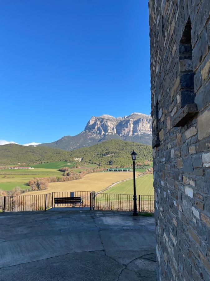 Apartamentos Pirineos Ordesa El Pueyo de Araguas Luaran gambar