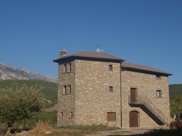 Apartamentos Pirineos Ordesa El Pueyo de Araguas Luaran gambar